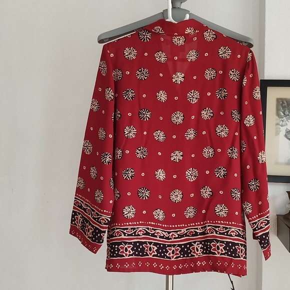 Coldwater Creek Silk Long Sleeve Blouse Button down - Picture 8 of 9